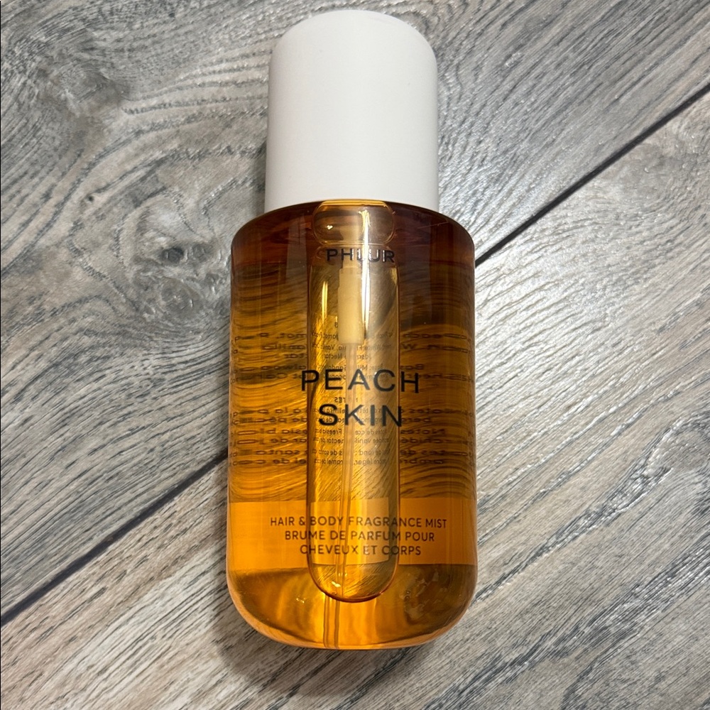 Phlur Peach Skin Fragrance Mist